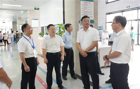 区卫健委领导到我院开展专题调研 对我院工作给予肯定